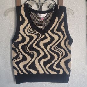No Boundaries Black and Cream Sweater Vest Women's Size S (3-5)